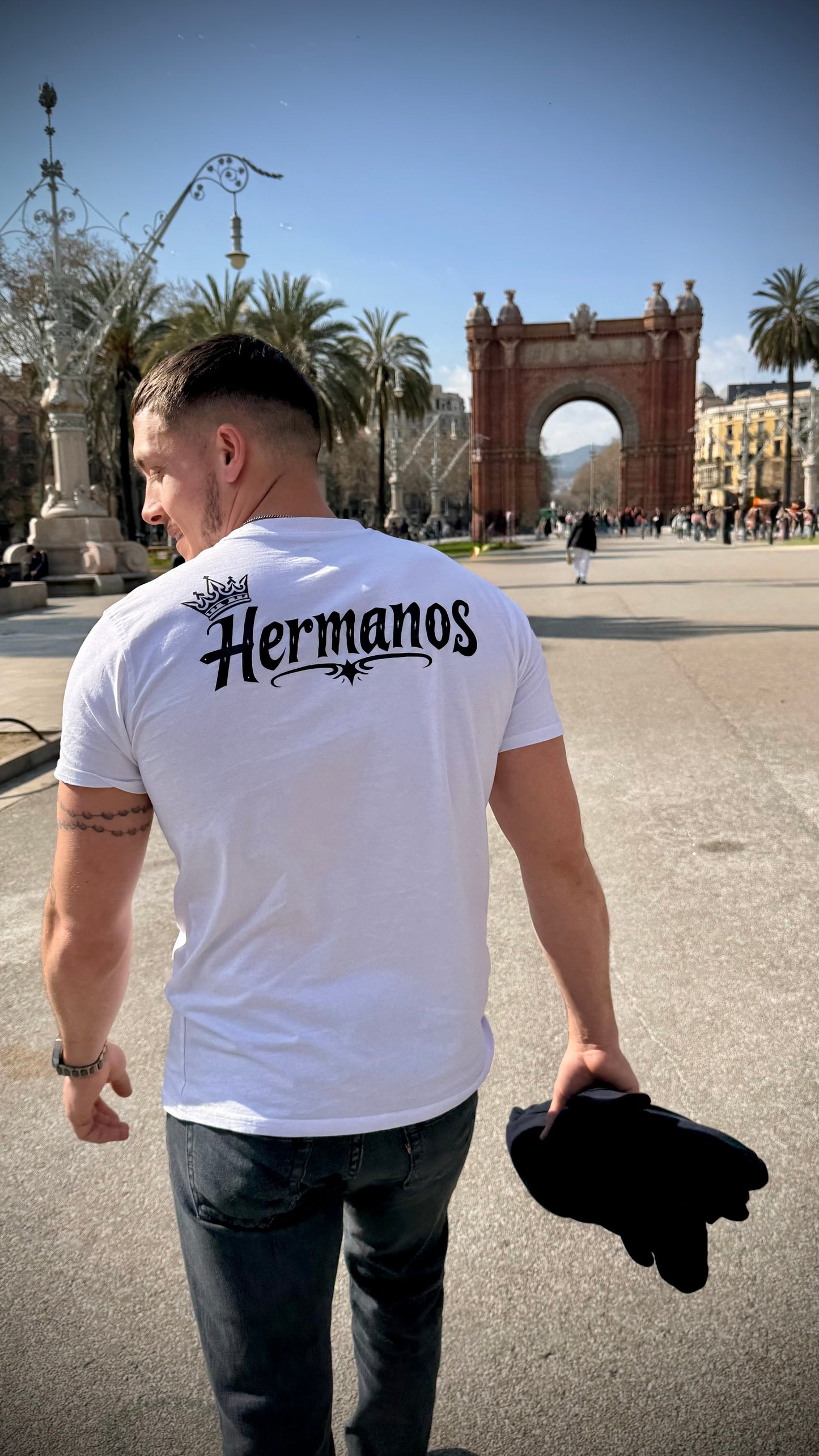 Hermanos T-Shirt